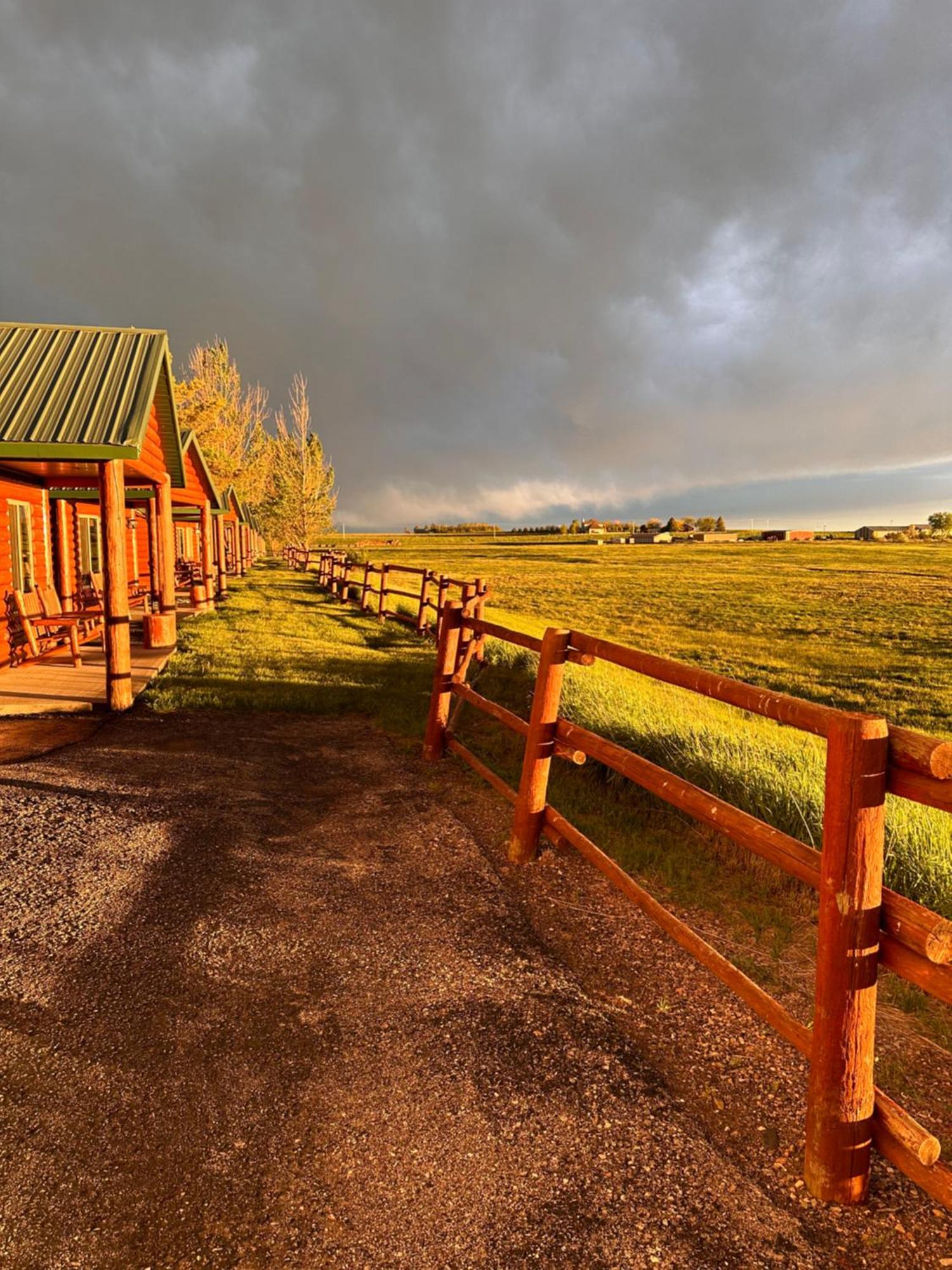 Badlands Frontier Cabins Wall Zewnętrze zdjęcie